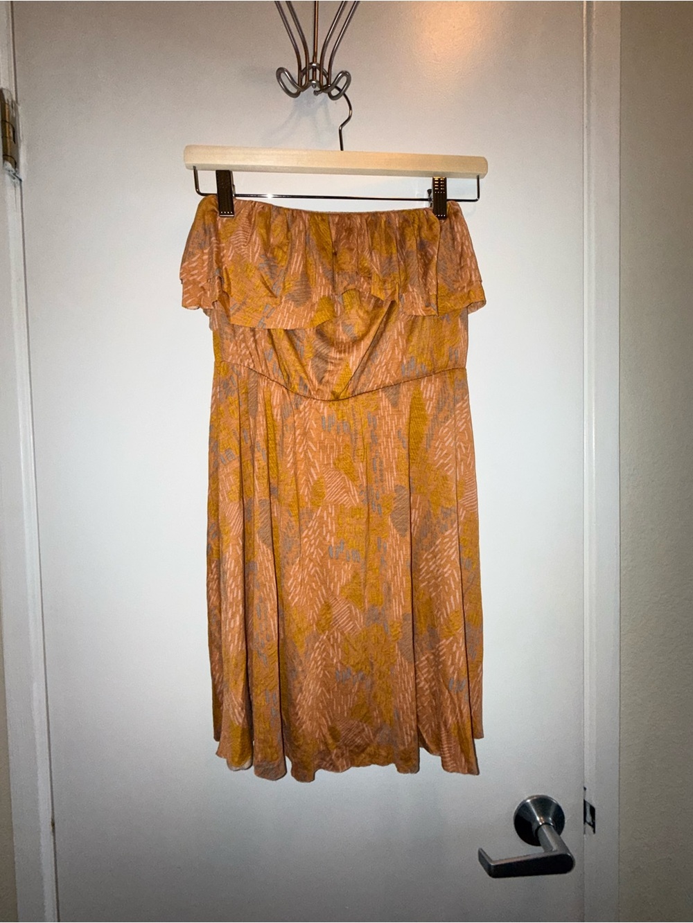 Kimchi Blue strapless dress